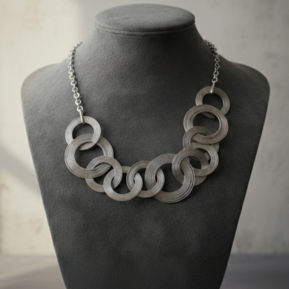 Claire's Silver Textured Interlocking Ring Statement Necklace Chunky Bib Y2K